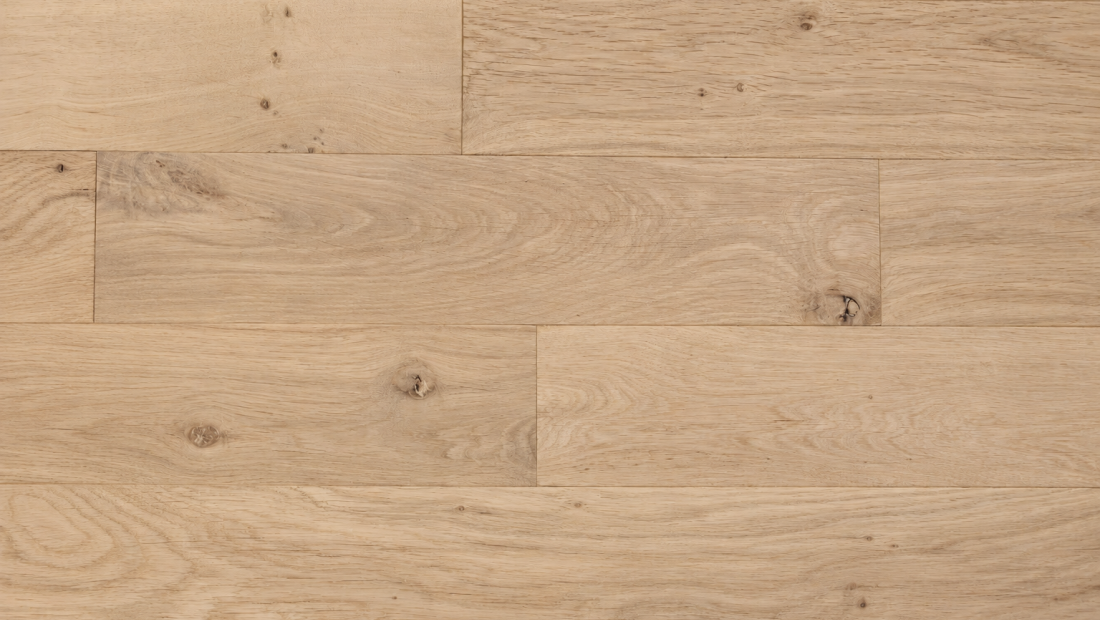 Vesoul • parquet contrecollé chêne verni mat déclassé 130x14x1092