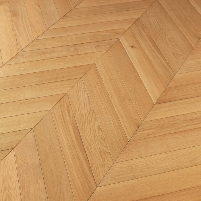 Parquet Contrecollé Point de Hongrie Chêne Naturel Verni 92x520x15mm